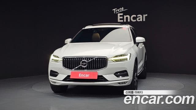 Volvo XC60 2018 — Фото 3/20