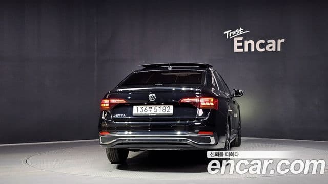 Volkswagen Jetta 2024 — Şəkil 4/20
