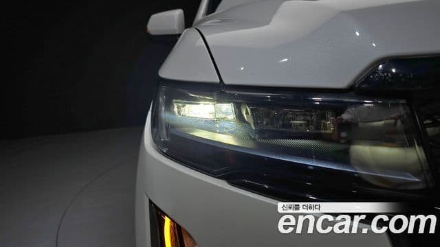 Cadillac Escalade 2022 — Photo 30/37