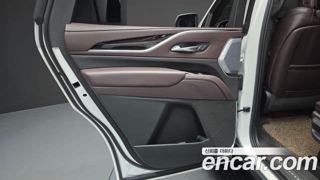 Cadillac Escalade 2022 — Photo 14/37