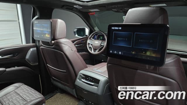 Cadillac Escalade 2022 — Photo 10/37