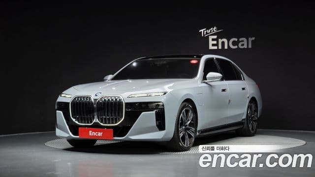 BMW 7 Series 2025 — ფოტო 10/20