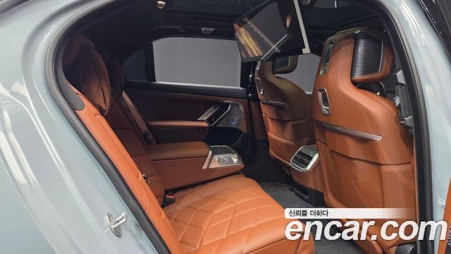 BMW 7 Series 2025 — ფოტო 11/20