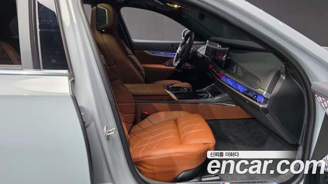 BMW 7 Series 2025 — ფოტო 12/20
