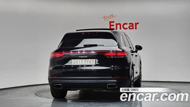 Porsche Cayenne 2020 — Photo 15/20