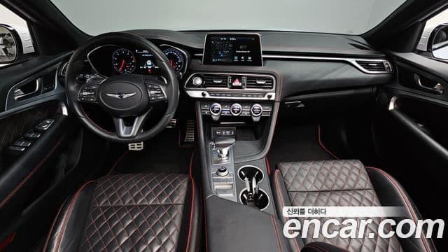 Genesis G70 2020 — ფოტო 7/20