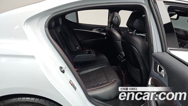 Genesis G70 2020 — ფოტო 12/20