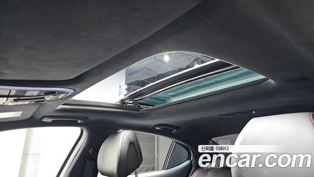 Genesis G70 2020 — ფოტო 18/20