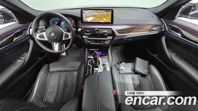 BMW 5 Series 2022 — ფოტო 7/20