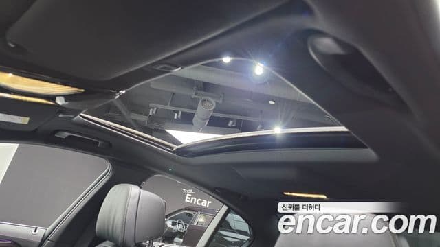 BMW 5 Series 2022 — ფოტო 16/20
