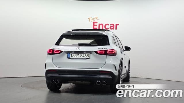 Mercedes-Benz GLA-Class 2021 — ფოტო 4/20