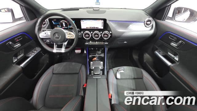 Mercedes-Benz GLA-Class 2021 — ფოტო 7/20