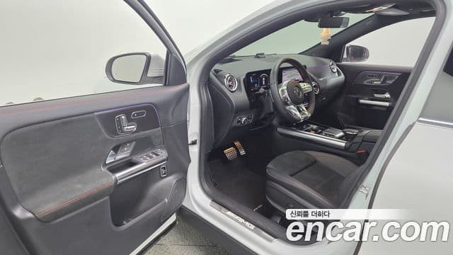 Mercedes-Benz GLA-Class 2021 — ფოტო 10/20