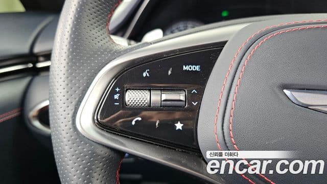 Genesis GV70 2022 — ფოტო 20/35