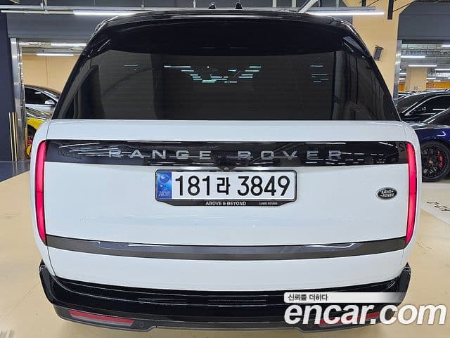 Land Rover Range Rover 2023 — фото 4 из 20