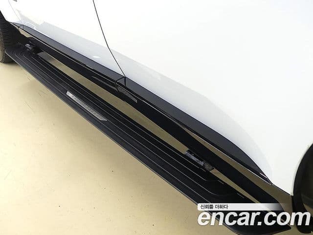 Land Rover Range Rover 2023 — ფოტო 7/20