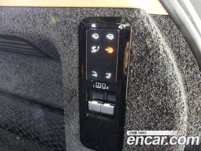 Land Rover Range Rover 2023 — ფოტო 9/20