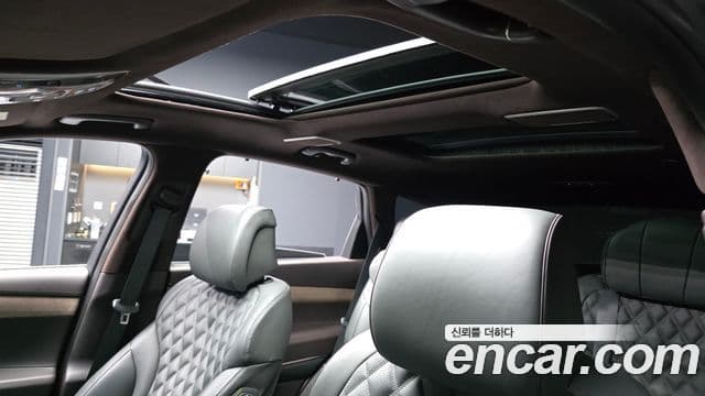 Genesis GV80 2021 — ფოტო 18/20