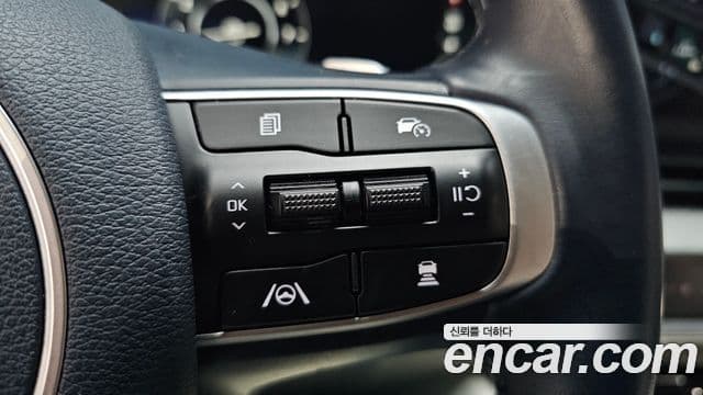 Kia Sportage 2023 — ფოტო 18/20