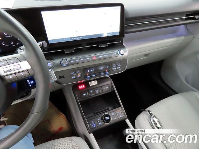 Hyundai Kona 2023 — ფოტო 11/20