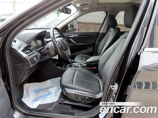 BMW X1 2022 — ფოტო 4/20