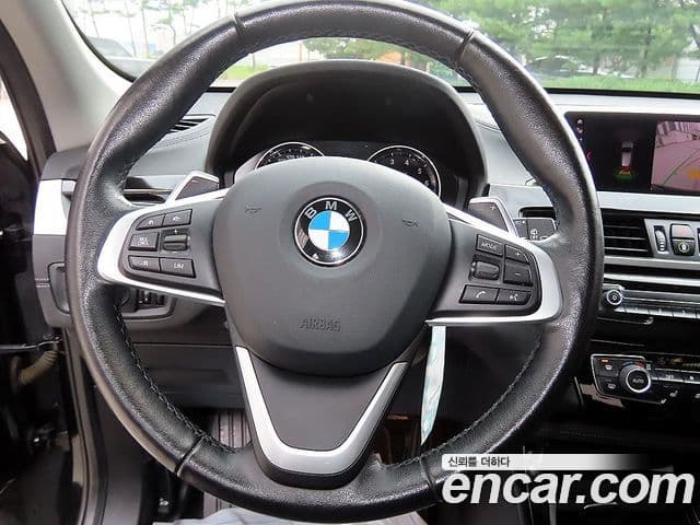 BMW X1 2022 — ფოტო 7/20