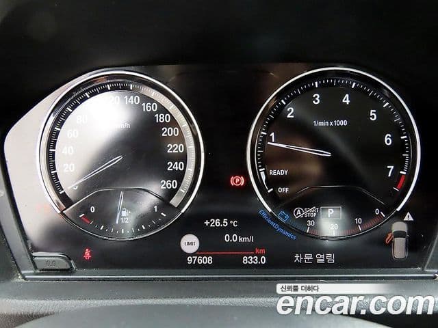 BMW X1 2022 — ფოტო 8/20