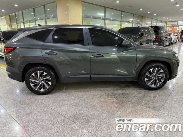 Hyundai The New Tucson 2023 — ფოტო 4/19