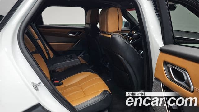 Land Rover Range Rover Velar 2022 — Photo 35/37