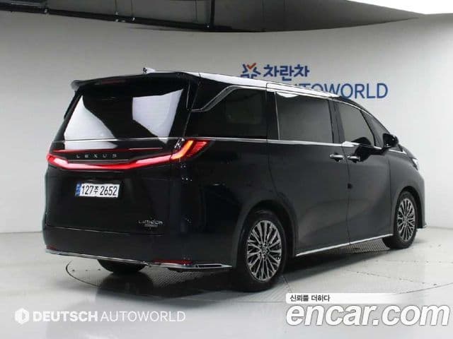 Lexus LM 2025 — ფოტო 1/20
