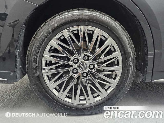Lexus LM 2025 — фото 4 из 20