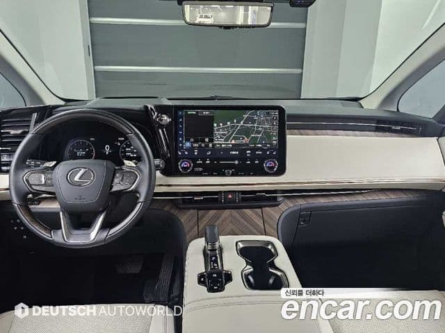Lexus LM 2025 — фото 6 из 20