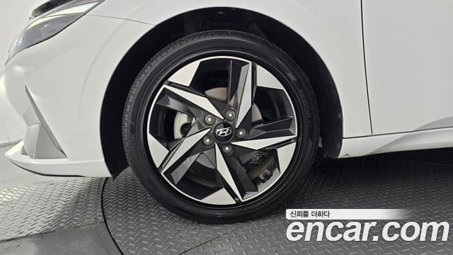 Hyundai Avante 2022 — ფოტო 5/20