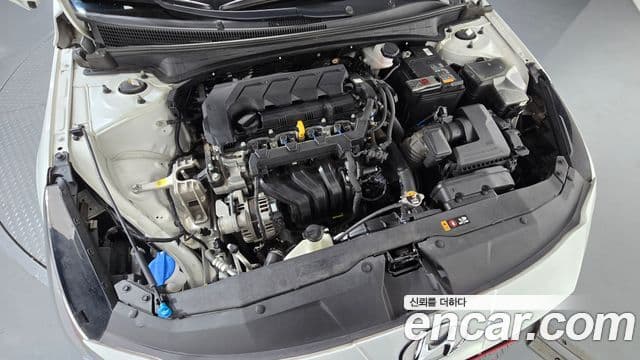Hyundai Avante 2022 — ფოტო 6/20