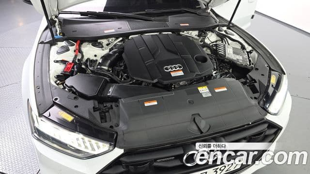 Audi A7 2023 — ფოტო 4/20