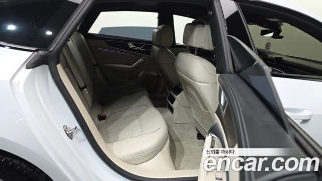 Audi A7 2023 — ფოტო 20/20