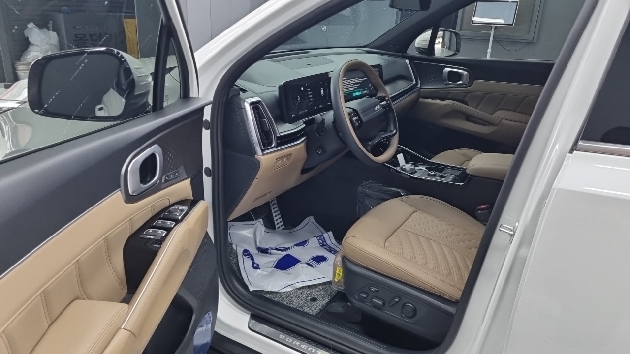 Kia Sorento 2025 — ფოტო 8/18