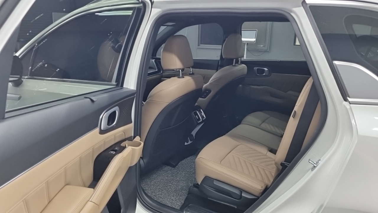 Kia Sorento 2025 — ფოტო 11/18