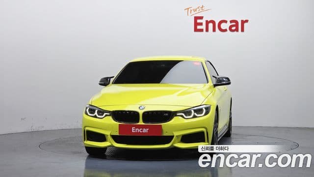 BMW 4 Series 2018 — Şəkil 32/41