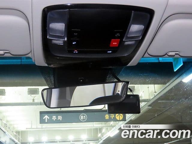 Hyundai Staria 2025 — ფოტო 16/20