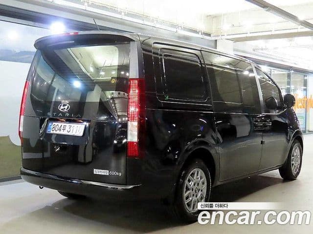 Hyundai Staria 2025 — Şəkil 2/20
