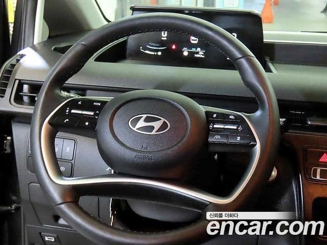 Hyundai Staria 2025 — Şəkil 11/20