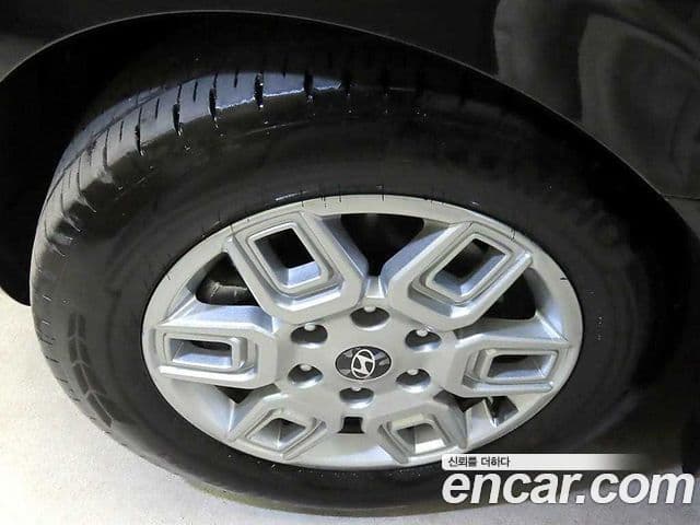 Hyundai Staria 2025 — Şəkil 19/20
