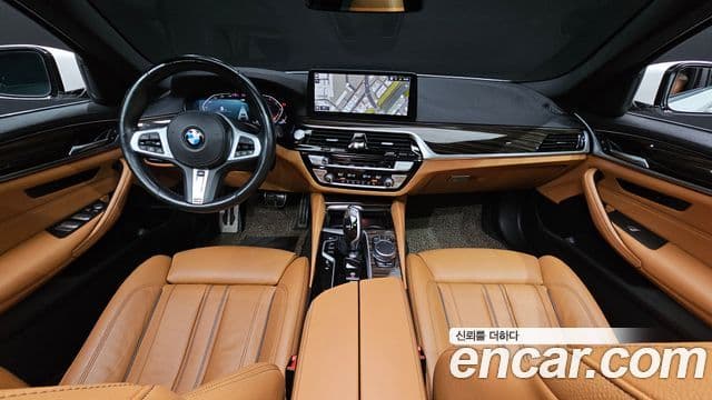 BMW 5 Series 2021 — Фото 10/20
