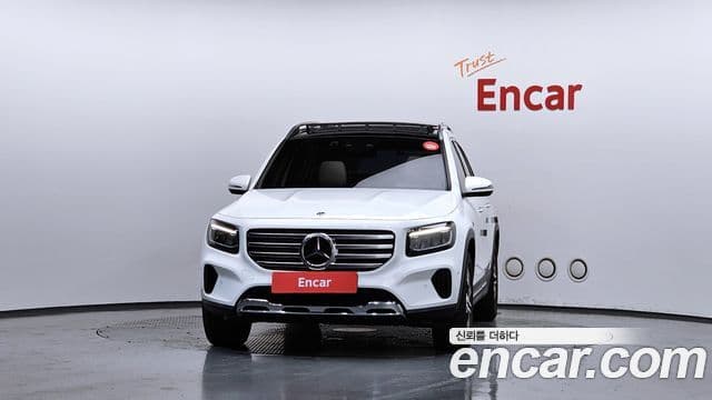 Mercedes-Benz GLB-Class 2024 — Photo 14/31