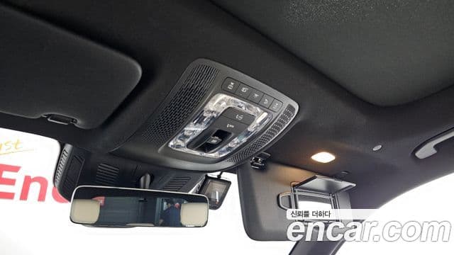Mercedes-Benz GLB-Class 2024 — Photo 5/31