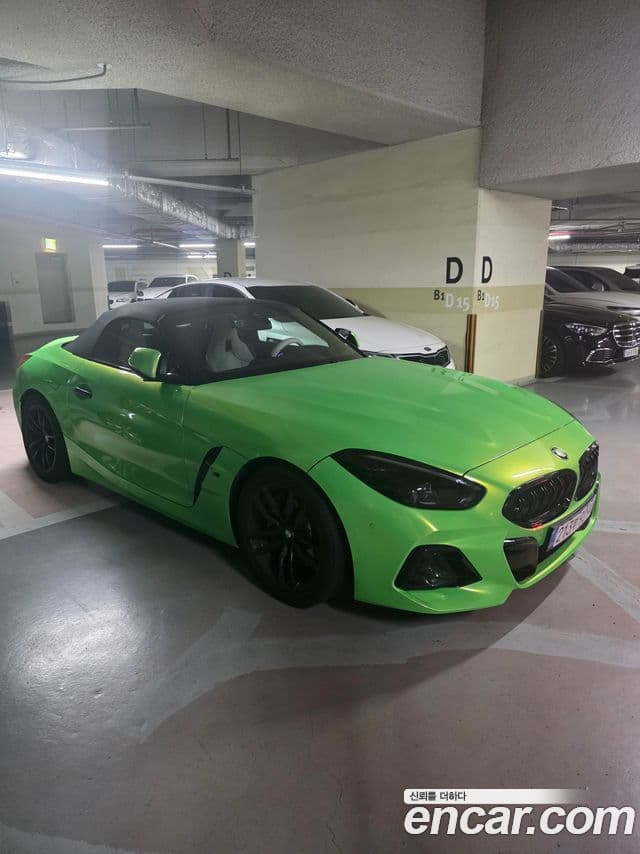 BMW Z4 2025 — Фото 9/18