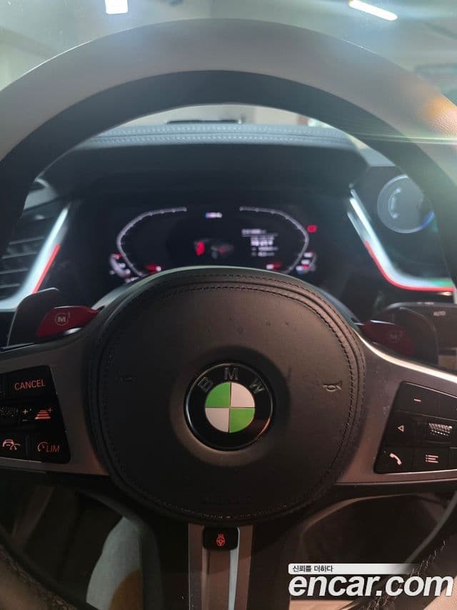 BMW Z4 2025 — Фото 17/18