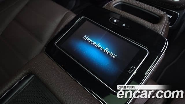 Mercedes-Benz GLS-Class 2022 — Şəkil 19/20