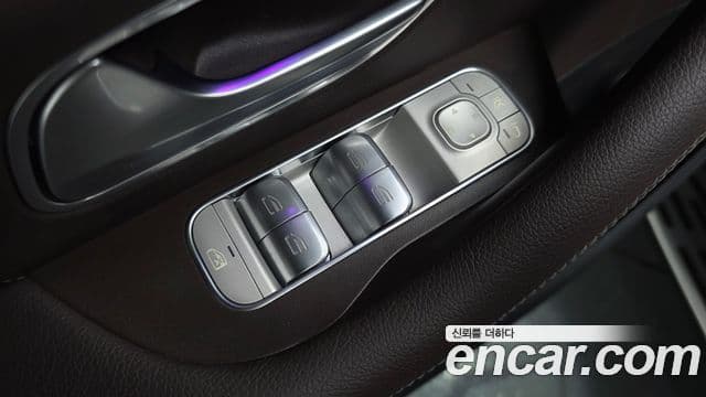 Mercedes-Benz GLS-Class 2022 — ფოტო 33/37